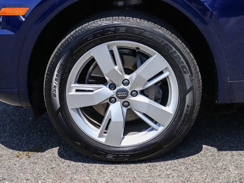 Used 2018 Audi Q5 2.0T Premium Plus w/ Premium Plus Package AWD/4WD image 14
