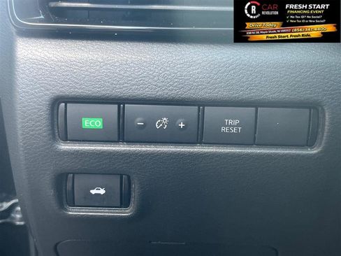 Used 2021 Nissan Sentra SV image 22