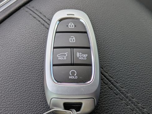 Certified 2024 Hyundai Tucson SEL w/ Convenience Package FWD image 25