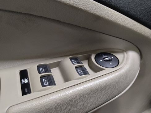 Used 2016 Ford Escape Titanium FWD image 27