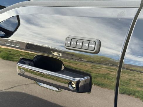 Used 2025 Ford F350 Platinum image 20