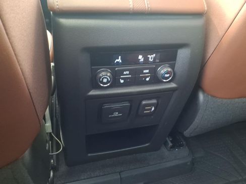 Certified 2021 Chevrolet Traverse High Country w/ LPO, Floor Liner Package AWD/4WD image 15
