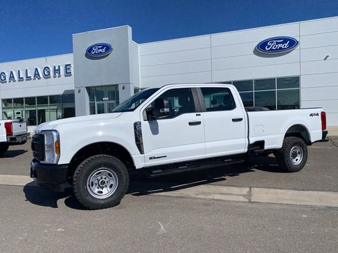 New 2026 Ford F250 4x4 Crew Cab Super Duty image 34