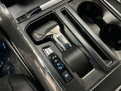 Used 2022 Ford F150 Lariat w/ Equipment Group 502A High image 31