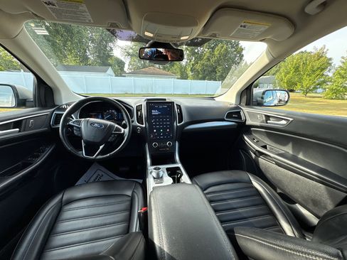 Used 2022 Ford Edge SEL image 12