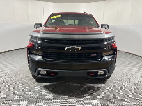 Used 2021 Chevrolet Silverado 1500 LT Trail Boss w/ Convenience Package II AWD/4WD image 3