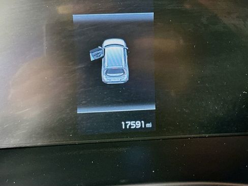 Used 2025 Kia Soul LX w/ LX Technology Package image 17