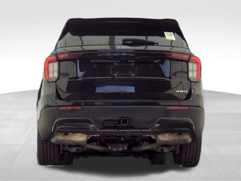 Used 2025 Ford Explorer ST-Line w/ ST-Line Street Pack AWD/4WD image 7