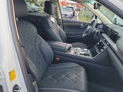 Certified 2026 Genesis GV80 3.5T Prestige AWD/4WD image 21