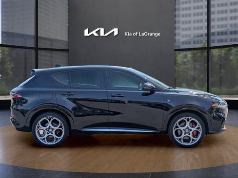 Used 2024 Alfa Romeo Tonale Ti AWD/4WD image 18