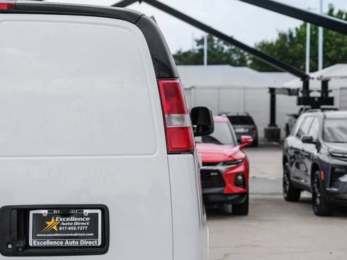Used 2019 Chevrolet Express 2500 w/ Driver Convenience Package RWD image 41