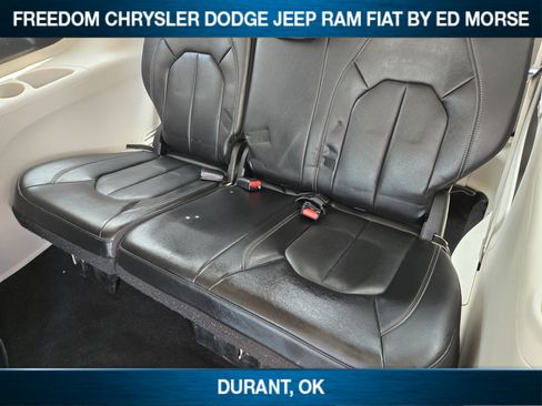 Used 2022 Chrysler Pacifica Touring-L FWD image 21