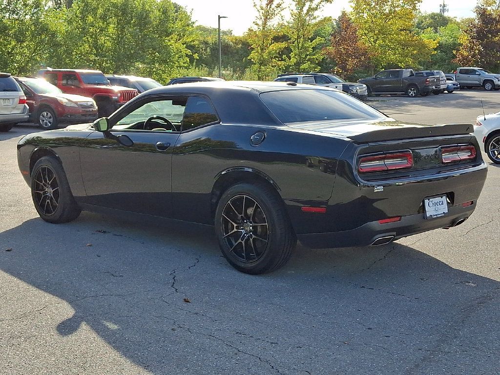 Used 2020 Dodge Challenger SXT w/ Blacktop Package AWD/4WD image 5