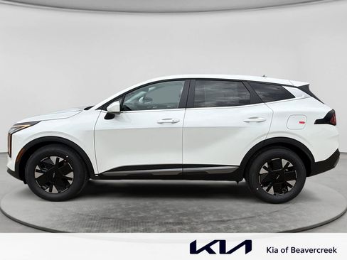 New 2027 Kia Sportage LX FWD image 8