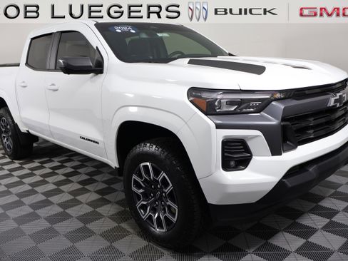 Certified 2024 Chevrolet Colorado LT w/ LT Convenience Package III image 1