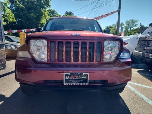 Used 2012 Jeep Liberty Sport AWD/4WD image 5