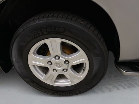 Used 2009 Toyota Sequoia SR5 AWD/4WD image 18