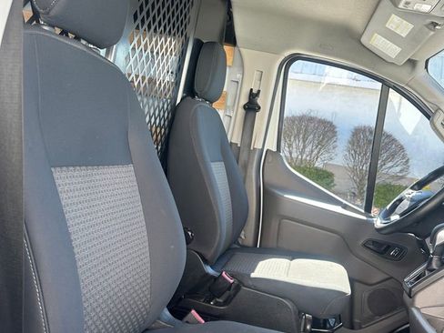 Used 2024 Ford Transit 250 Low Roof w/ Exterior Upgrade Package image 30