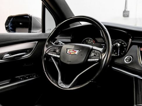 Used 2021 Cadillac XT6 Luxury FWD image 21