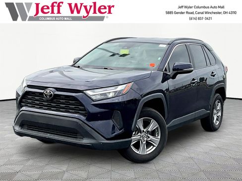 Used 2025 Toyota RAV4 XLE AWD/4WD image 1