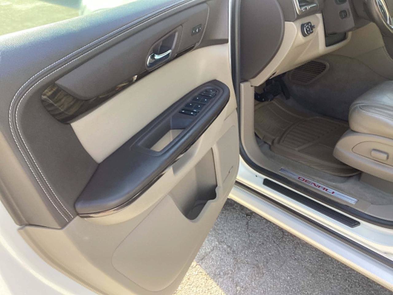 Used 2014 GMC Acadia Denali AWD/4WD image 9