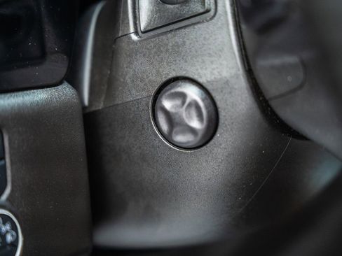 Used 2024 Chevrolet Silverado 1500 High Country w/ High Country Premium Package image 49