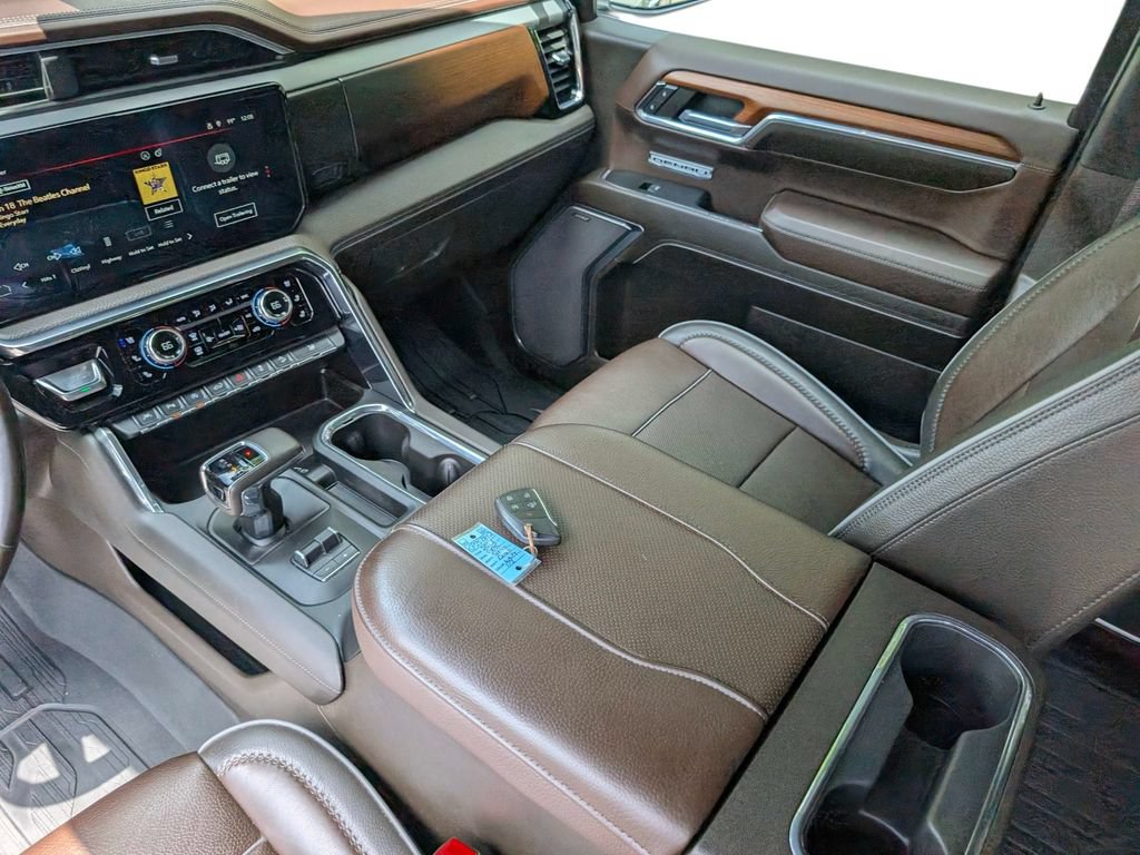 Used 2023 GMC Sierra 1500 Denali w/ Denali Reserve Package AWD/4WD image 22