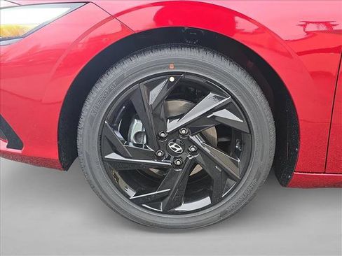New 2026 Hyundai Elantra SEL Sport Premium image 9