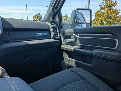 New 2026 RAM 2500 Big Horn AWD/4WD image 17