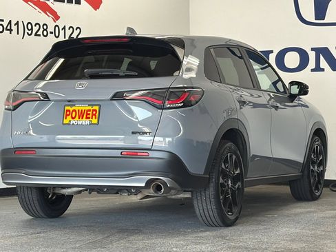 Used 2024 Honda HR-V Sport image 3