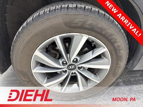 Used 2020 Hyundai Santa Fe SEL w/ Convenience Package image 8