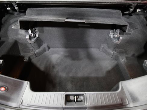 Used 2015 Mercedes-Benz SL 550 image 27