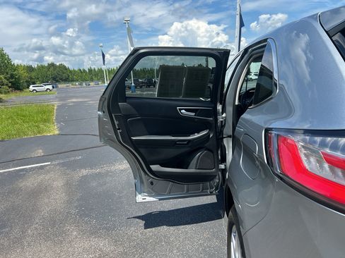 Certified 2024 Ford Edge SEL AWD/4WD image 19