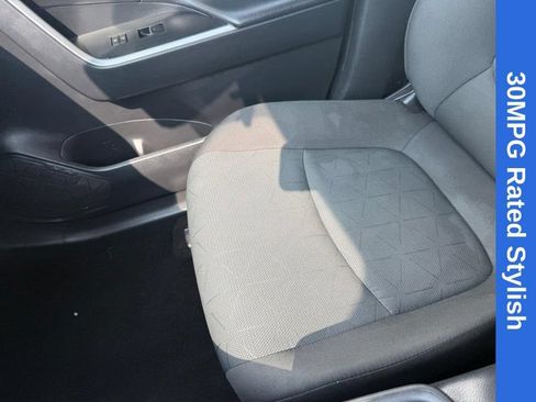 Used 2024 Toyota RAV4 XLE FWD image 26