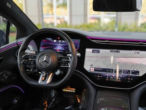 Used 2022 Mercedes-Benz EQS AMG 4MATIC image 28