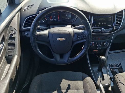 Used 2019 Chevrolet Trax LS FWD image 13