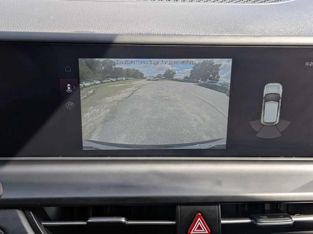 Used 2025 Kia Seltos EX FWD image 28