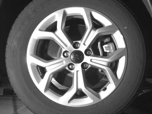 Used 2025 Jeep Compass Latitude image 13