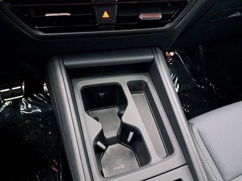 New 2026 Volkswagen Tiguan SE R-Line AWD/4WD image 22