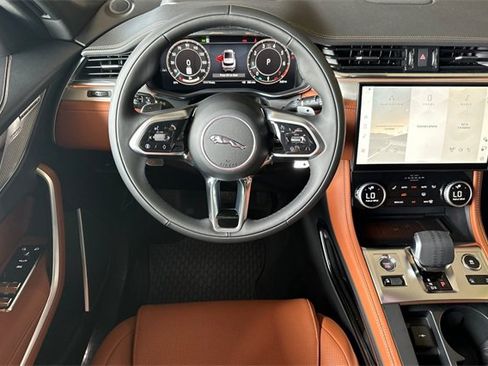 New 2026 Jaguar F-PACE R-Dynamic S image 13