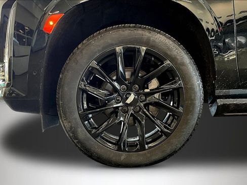 Used 2023 Cadillac Escalade Sport Platinum w/ LPO, ONYX Package image 27