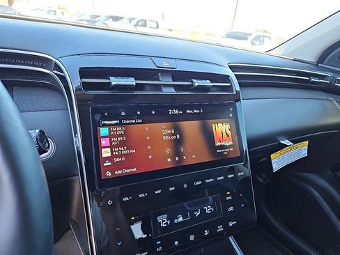 Used 2024 Hyundai Tucson Limited image 17