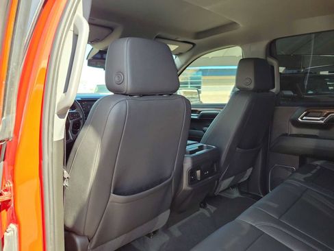 Used 2024 Chevrolet Silverado 1500 LT Trail Boss w/ Convenience Package II image 8