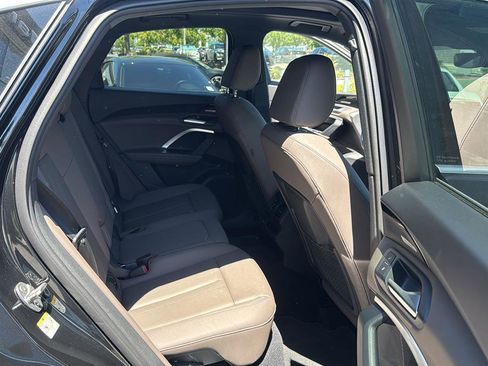 Used 2025 Audi Q5 Premium Plus w/ Premium Plus AWD/4WD image 15