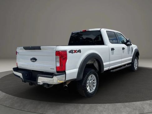 Used 2017 Ford F250 XLT AWD/4WD image 5