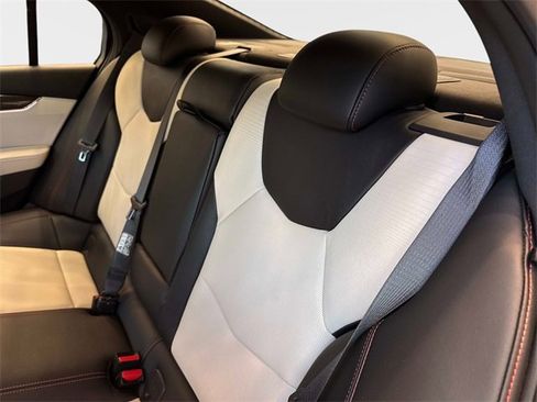 Used 2020 Cadillac CT5 V w/ Premium Package image 9