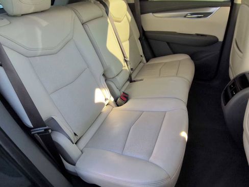 Used 2019 Cadillac XT5 Luxury image 21