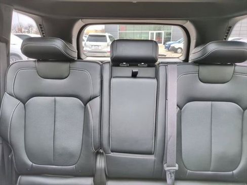 Certified 2024 Jeep Grand Cherokee Overland w/ Luxury Tech Group IV AWD/4WD image 32