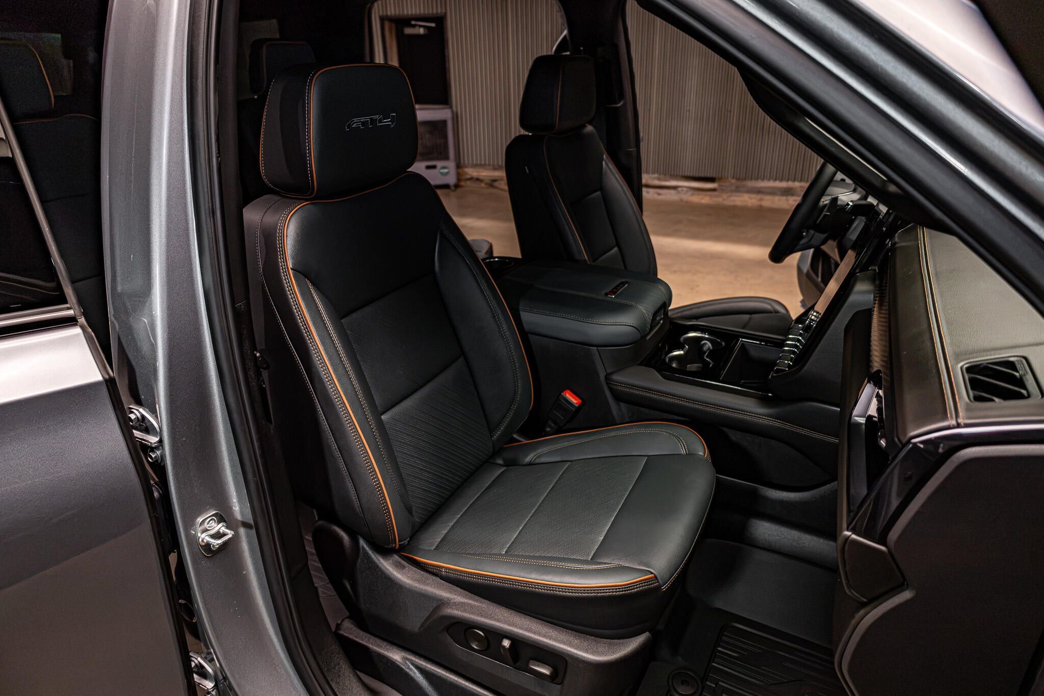 Used 2026 GMC Yukon AT4 AWD/4WD image 28