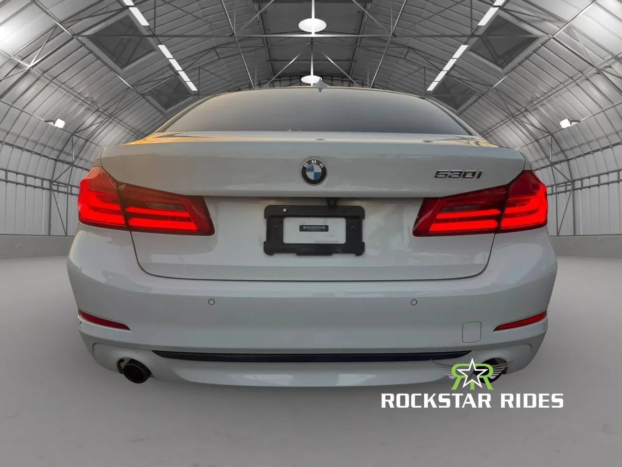 Used 2020 BMW 530i w/ M Sport Package RWD image 3